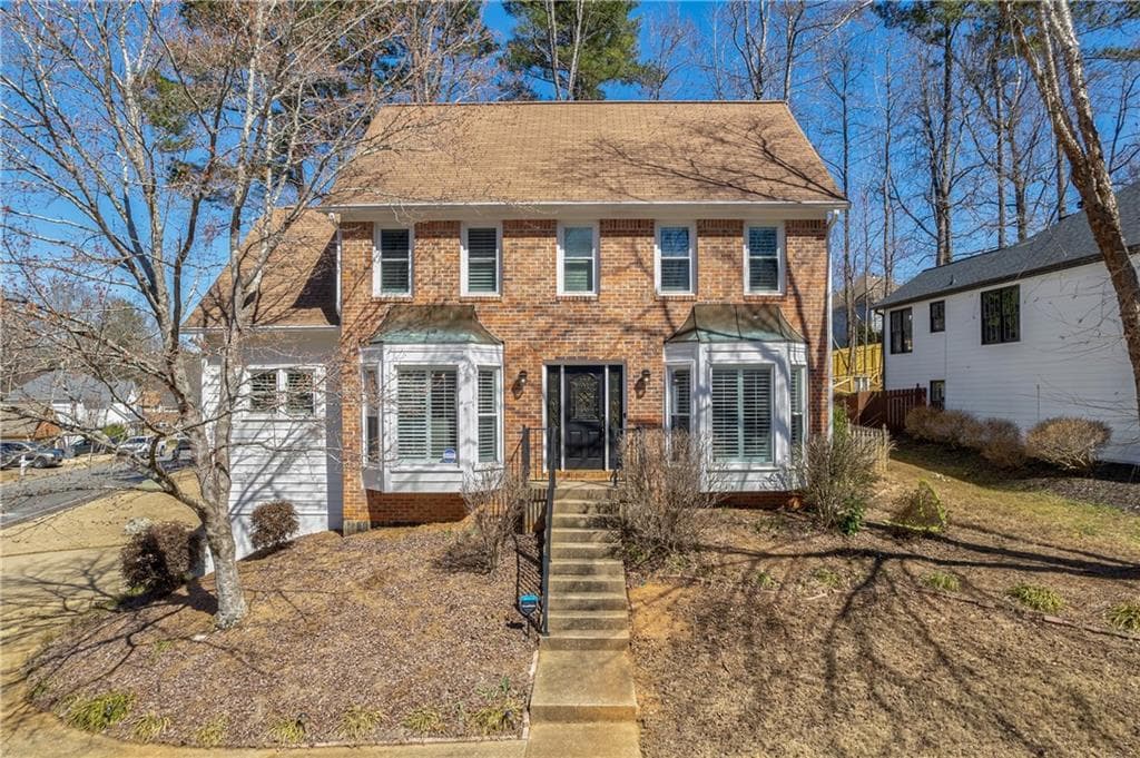 3 bedroom, 3 bathroom, 1,912 sq ft single family residence sold at 900 Litchfield Place, Roswell, GA 30076