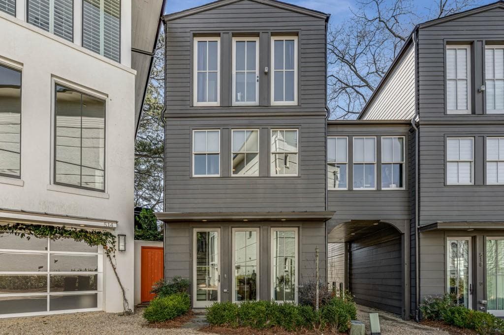 3 bedroom, 3 bathroom, 2,220 sq ft townhouse sold at 516 Bismark Road, Atlanta, GA 30324