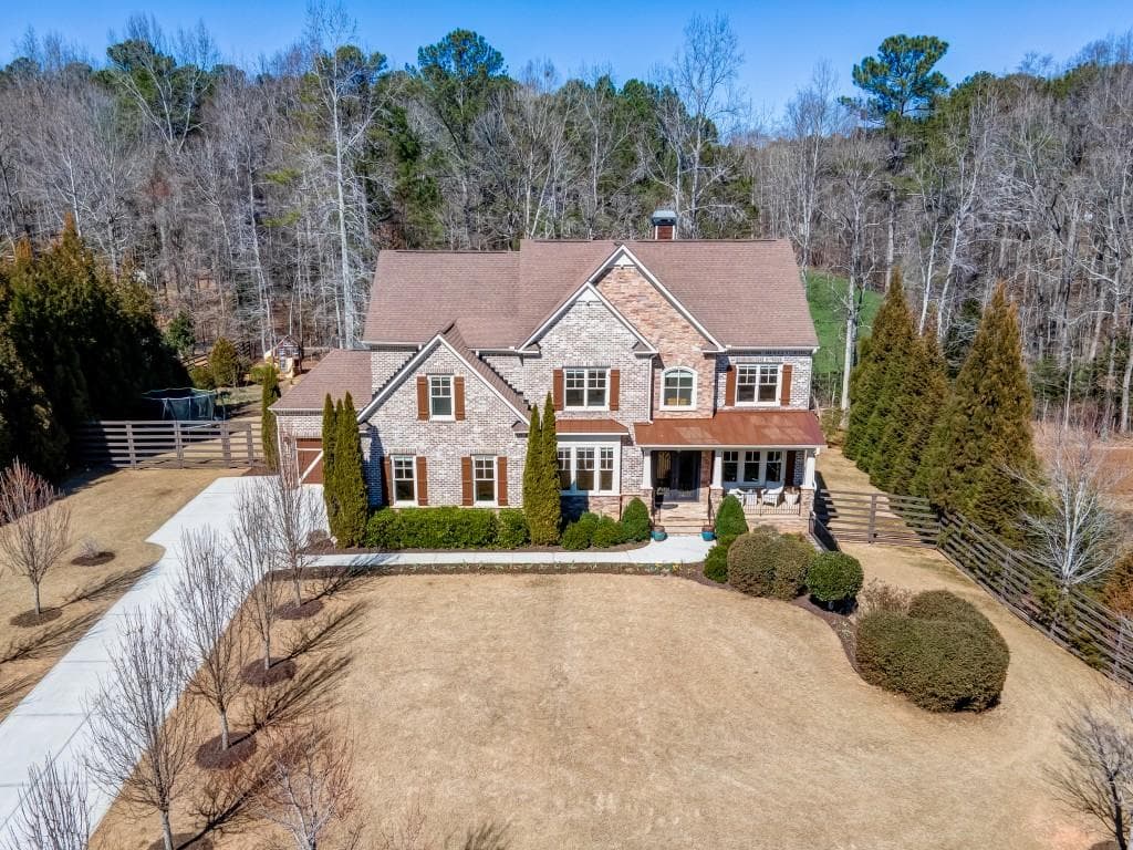 6 bedroom, 5 bathroom, 3,867 sq ft single family residence sold at 360 Dewpoint Lane, Johns Creek, GA 30022