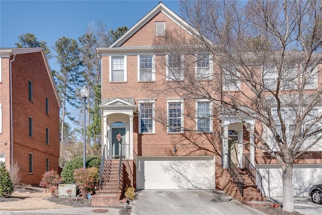 3 bedroom, 4 bathroom, 2,208 sq ft townhouse sold at 2455 Bridlewood Drive 7, Atlanta, GA 30339