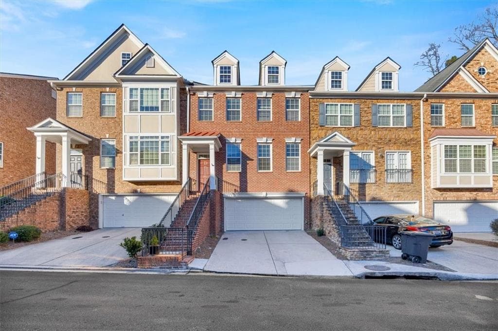 3 bedroom, 4 bathroom, 2,646 sq ft condominium sold at 3913 OLD ATLANTA STATION Drive, Atlanta, GA 30339