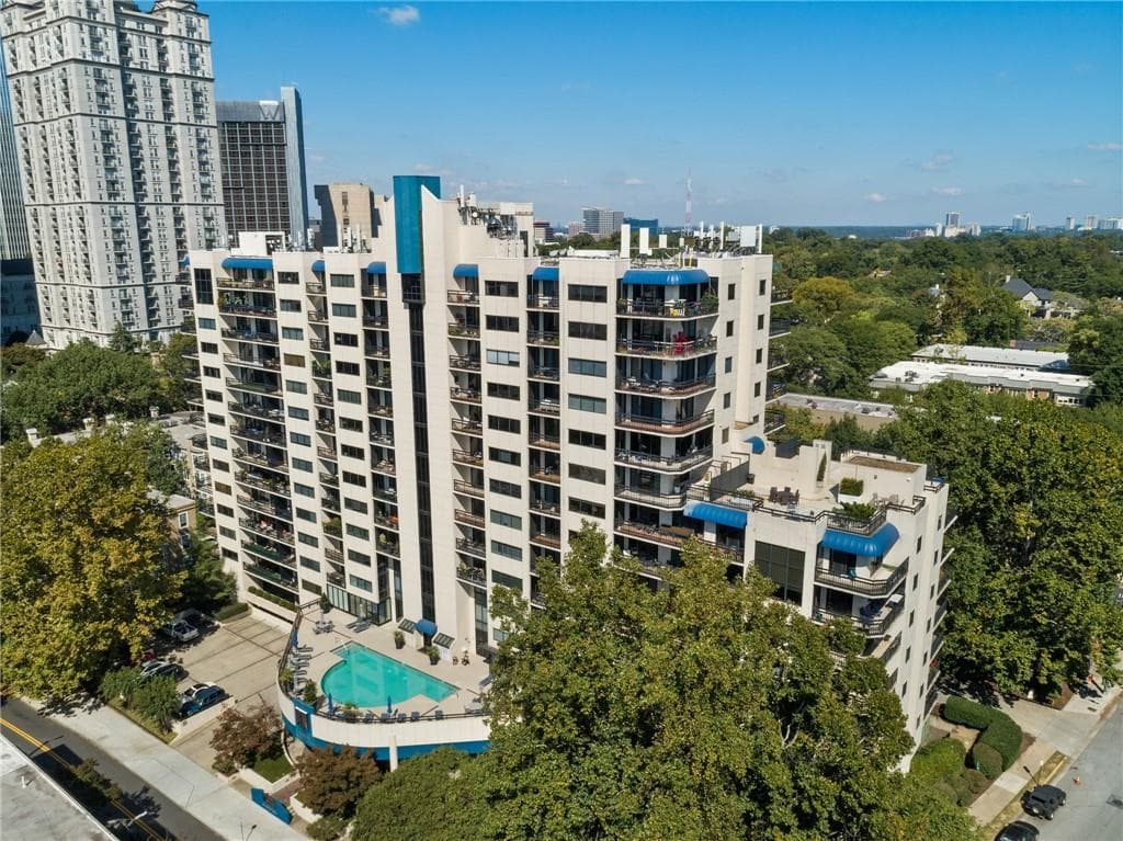3 bedroom, 4 bathroom, 2,214 sq ft condominium sold at 1130 Piedmont Avenue 1502, Atlanta, GA 30309