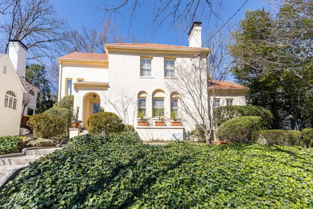 4 bedroom, 4 bathroom single family residence sold at 30 Camden Road, Atlanta, GA 30309