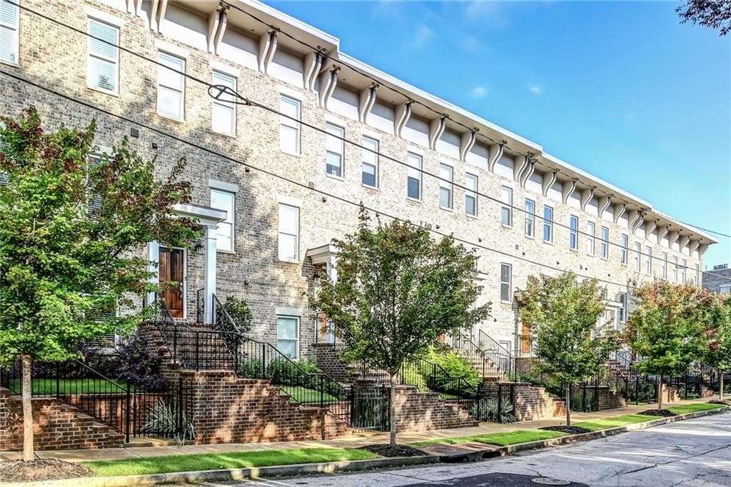 338 Brownstones Circle, Atlanta, GA 30312 — most recent listing photo