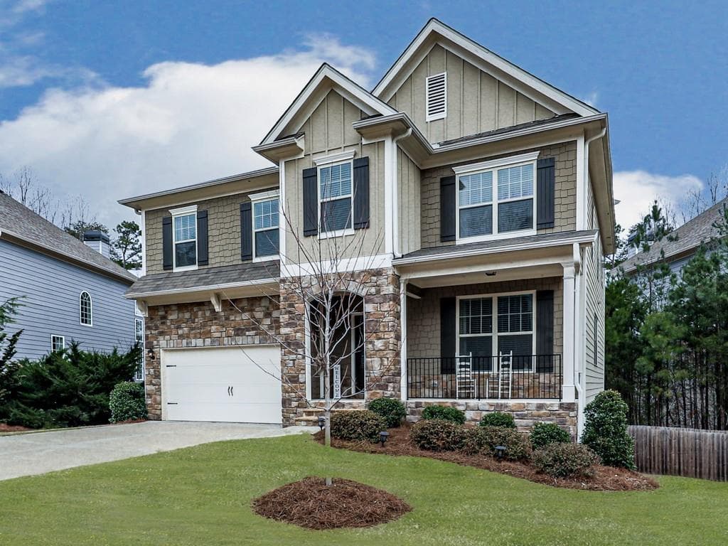 4 bedroom, 3 bathroom, 2,812 sq ft single family residence sold at 516 Blue Mountain Rise, Canton, GA 30114