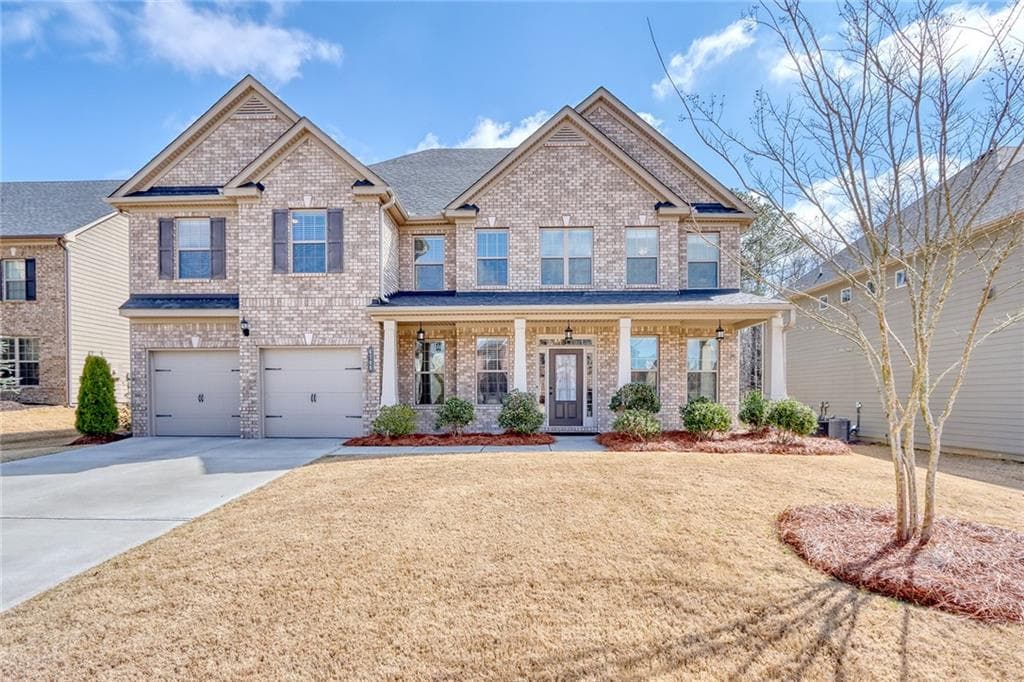 5 bedroom, 4 bathroom, 4,364 sq ft single family residence sold at 4705 Mossbrook Circle, Alpharetta, GA 30004