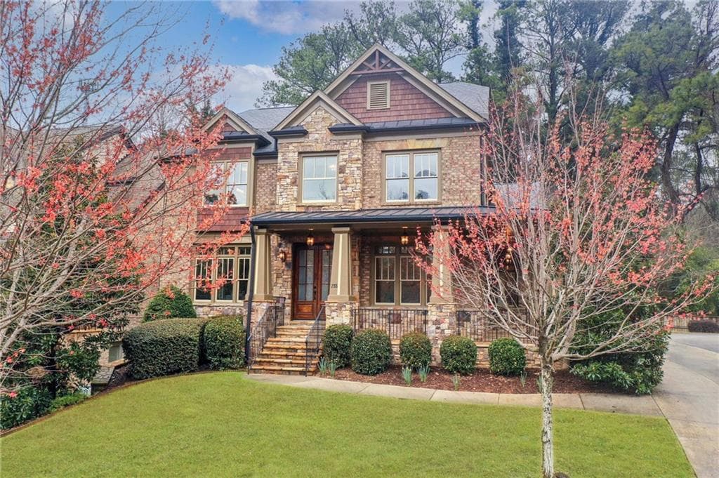 4 bedroom, 5 bathroom, 3,936 sq ft single family residence sold at 288 Hedden Road, Atlanta, GA 30342