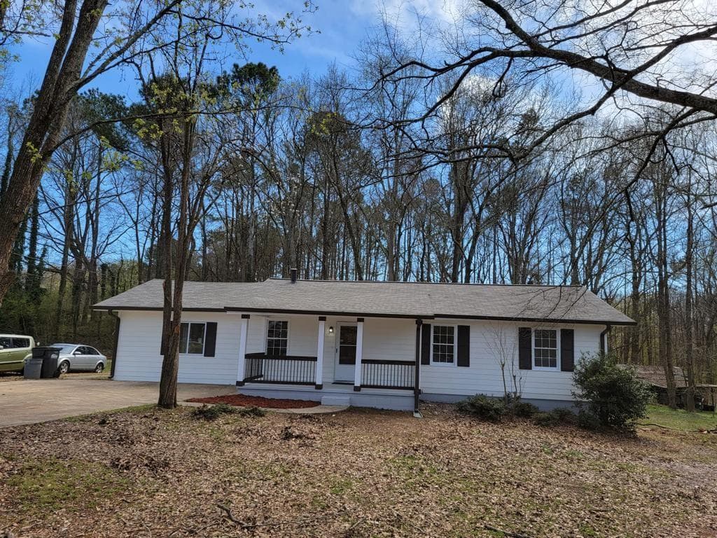 4 bedroom, 3 bathroom, 1,392 sq ft single family residence sold at 75 Hunters Lane, Powder Springs, GA 30127