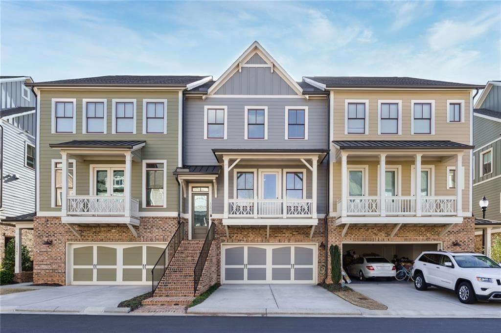4 bedroom, 4 bathroom, 2,930 sq ft townhouse sold at 12563 Arnold Mill Road, Milton, GA 30004