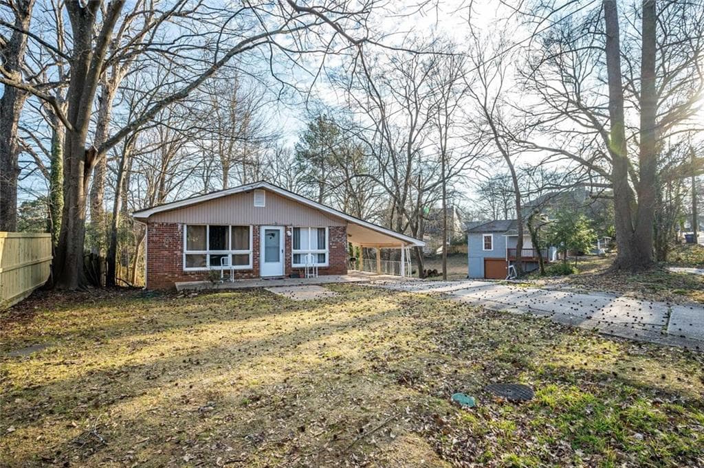 3 bedroom, 2 bathroom, 988 sq ft single family residence sold at 2110 Claude Street, Atlanta, GA 30318