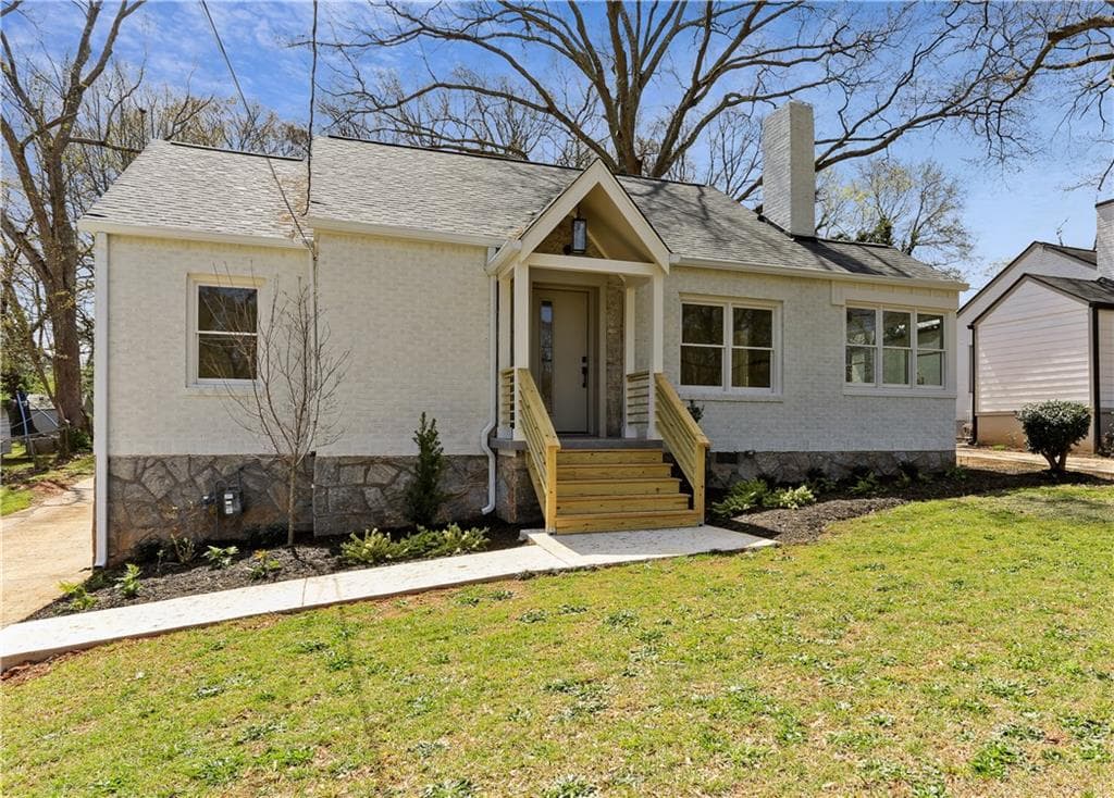 3 bedroom, 2 bathroom, 1,420 sq ft single family residence sold at 1667 Glenwood Avenue, Atlanta, GA 30316