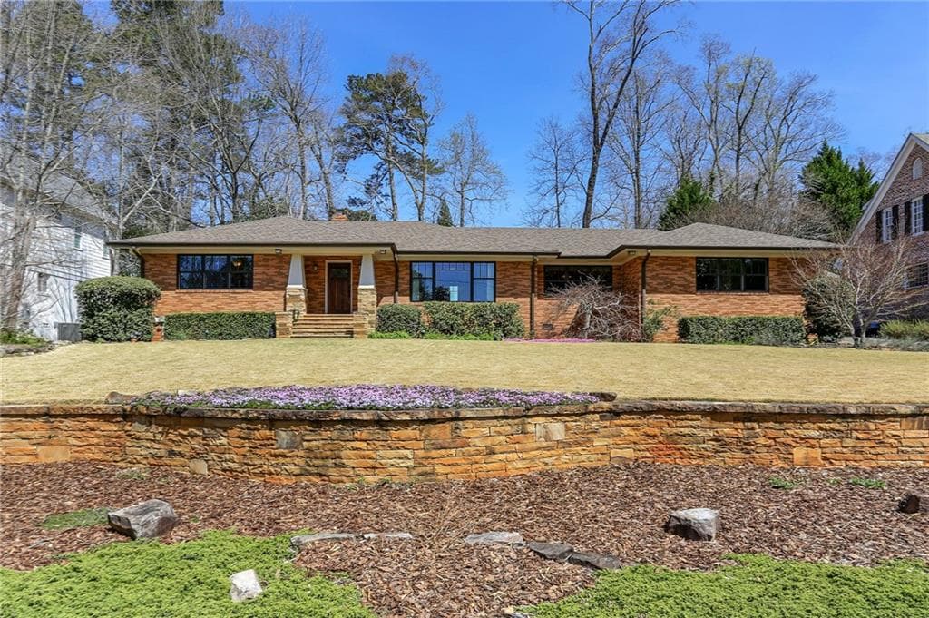3 bedroom, 3 bathroom, 2,737 sq ft single family residence sold at 1821 Fisher Trail, Atlanta, GA 30345