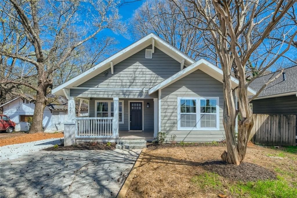 3 bedroom, 3 bathroom, 1,989 sq ft single family residence sold at 1687 Defoor Avenue, Atlanta, GA 30318