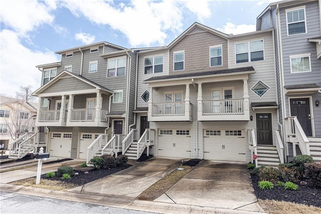 3 bedroom, 4 bathroom, 1,326 sq ft townhouse sold at 3011 Liberty Way, Atlanta, GA 30318