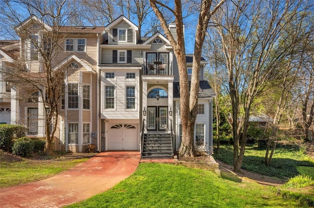 2 bedroom, 3 bathroom, 1,340 sq ft townhouse sold at 2223 Goodwood Boulevard, Smyrna, GA 30080