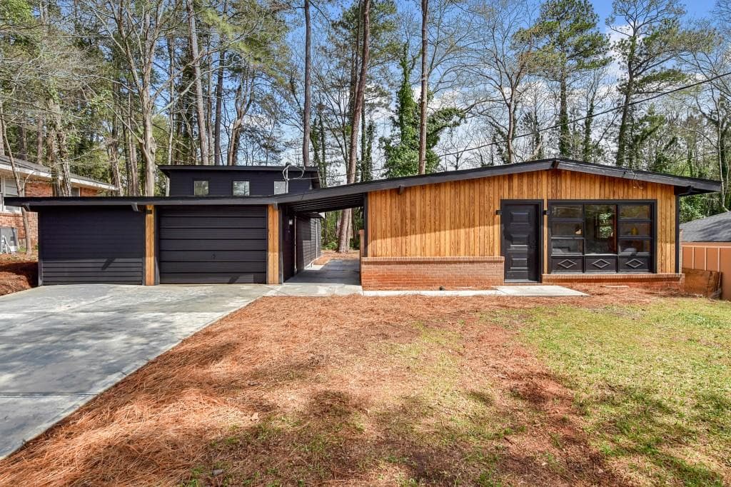 3 bedroom, 3 bathroom, 1,547 sq ft single family residence sold at 1656 Capistrana Place, Decatur, GA 30032