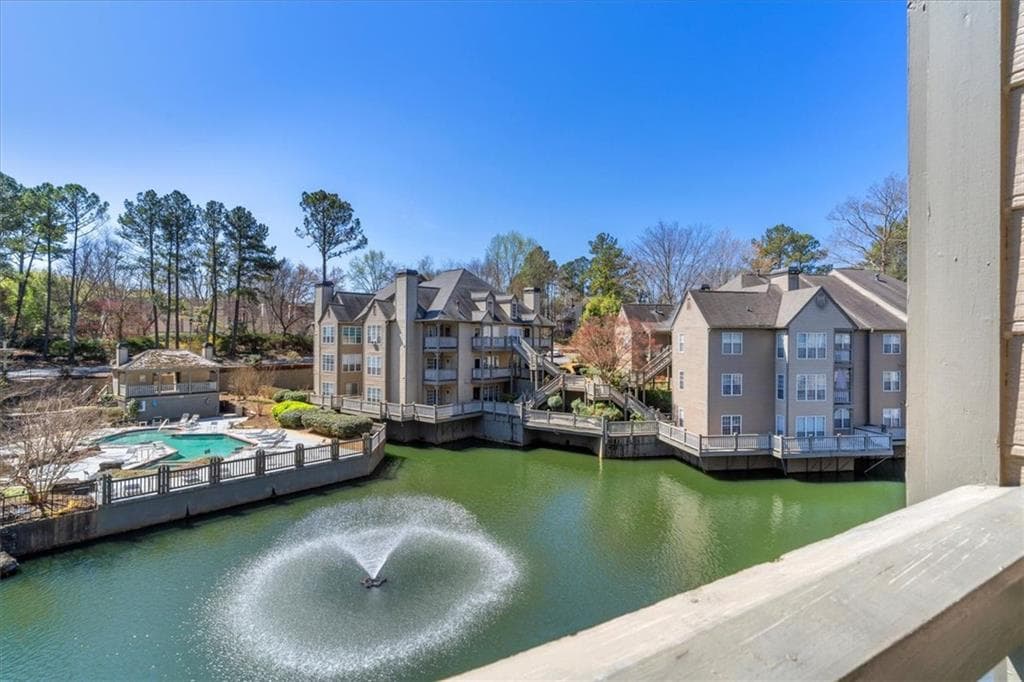 2 bedroom, 2 bathroom, 1,229 sq ft condominium sold at 610 Mill Pond Drive, Smyrna, GA 30082