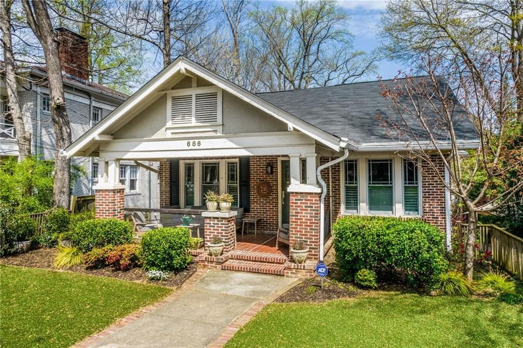 4 bedroom, 3 bathroom, 3,724 sq ft single family residence sold at 686 Park Drive, Atlanta, GA 30306