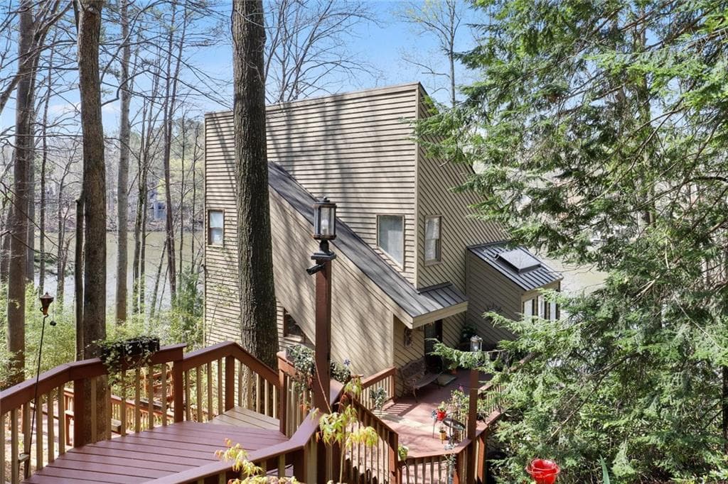 5 bedroom, 5 bathroom, 3,425 sq ft single family residence sold at 3933 Loch Highland Pass, Roswell, GA 30075