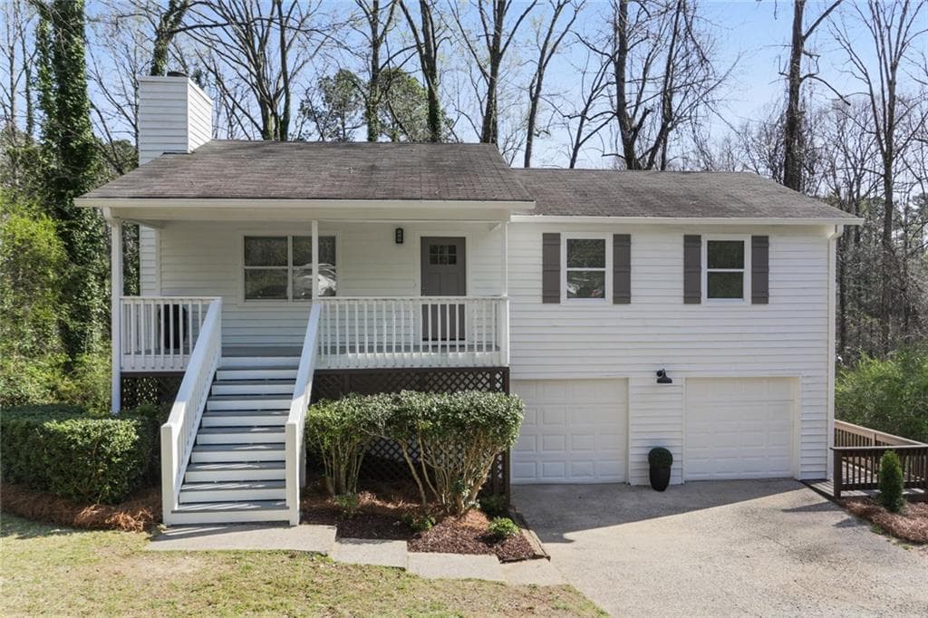 3 bedroom, 2 bathroom, 1,698 sq ft single family residence sold at 1420 CREEK OVERLOOK Court, Marietta, GA 30066