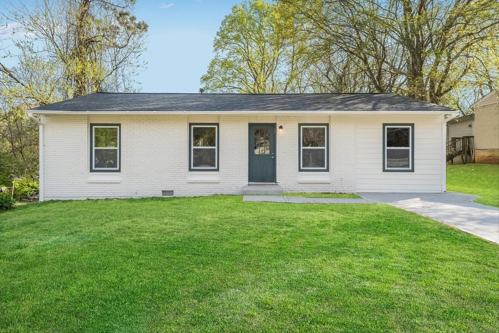 4 bedroom, 1 bathroom, 1,255 sq ft single family residence sold at 366 Amal Drive, Atlanta, GA 30315