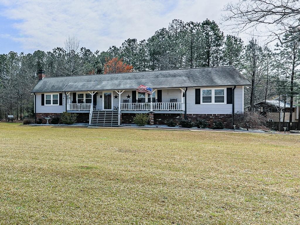 3 bedroom, 2 bathroom, 1,900 sq ft single family residence sold at 5955 Burnt Hickory Road, Powder Springs, GA 30127