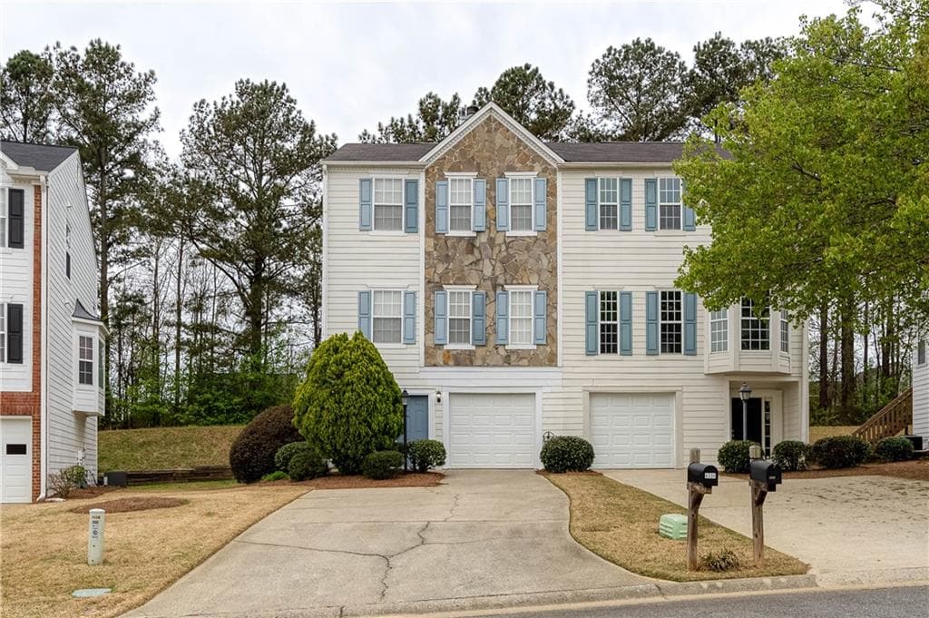 2 bedroom, 3 bathroom, 1,420 sq ft townhouse sold at 4336 Thorngate Lane, Acworth, GA 30101