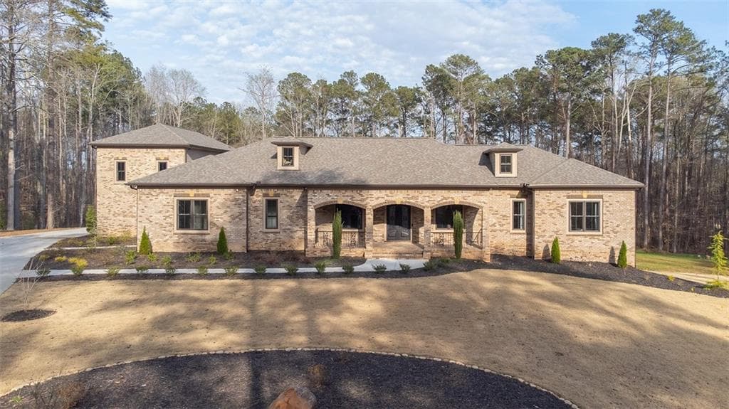 8 bedroom, 10 bathroom, 10,000 sq ft single family residence sold at 1380 Elva Drive, Atlanta, GA 30331