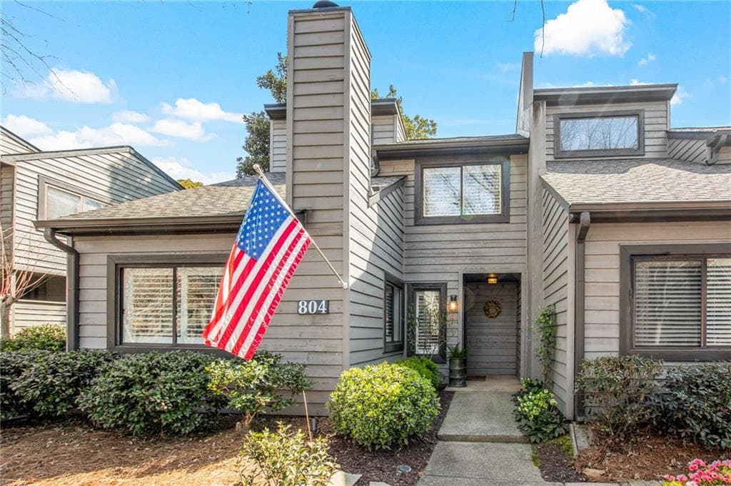 2 bedroom, 3 bathroom, 1,509 sq ft townhouse sold at 804 Cedar Chase Circle, Atlanta, GA 30324