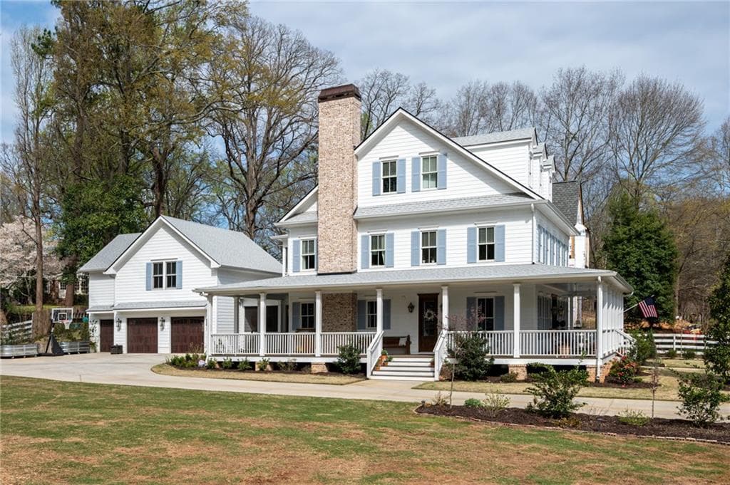 6 bedroom, 5 bathroom, 4,800 sq ft single family residence sold at 752 Cumberland Road, Atlanta, GA 30306