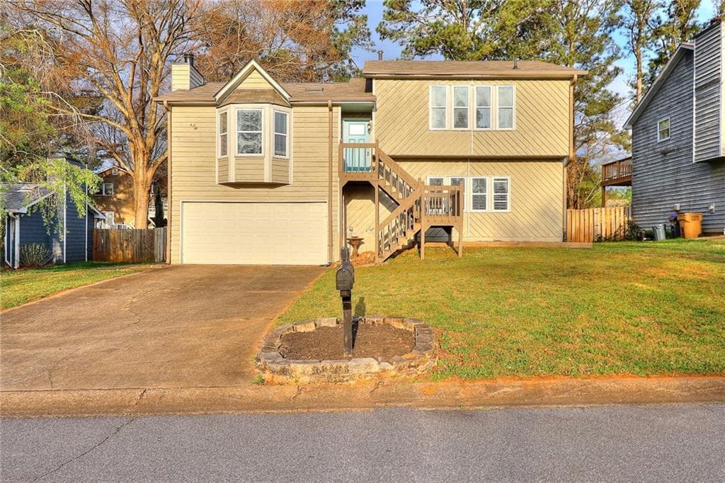 4 bedroom, 3 bathroom, 2,008 sq ft single family residence sold at 4809 Nevilly Way, Marietta, GA 30066