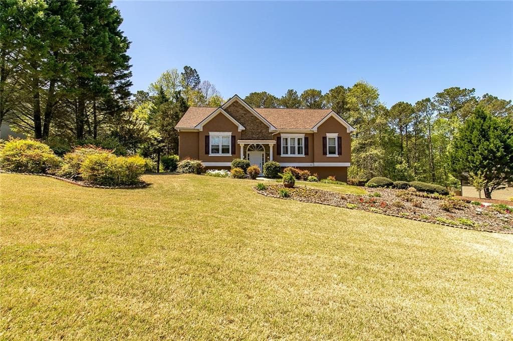 4 bedroom, 3 bathroom, 3,555 sq ft single family residence sold at 109 Copper Ridge Drive, Woodstock, GA 30188