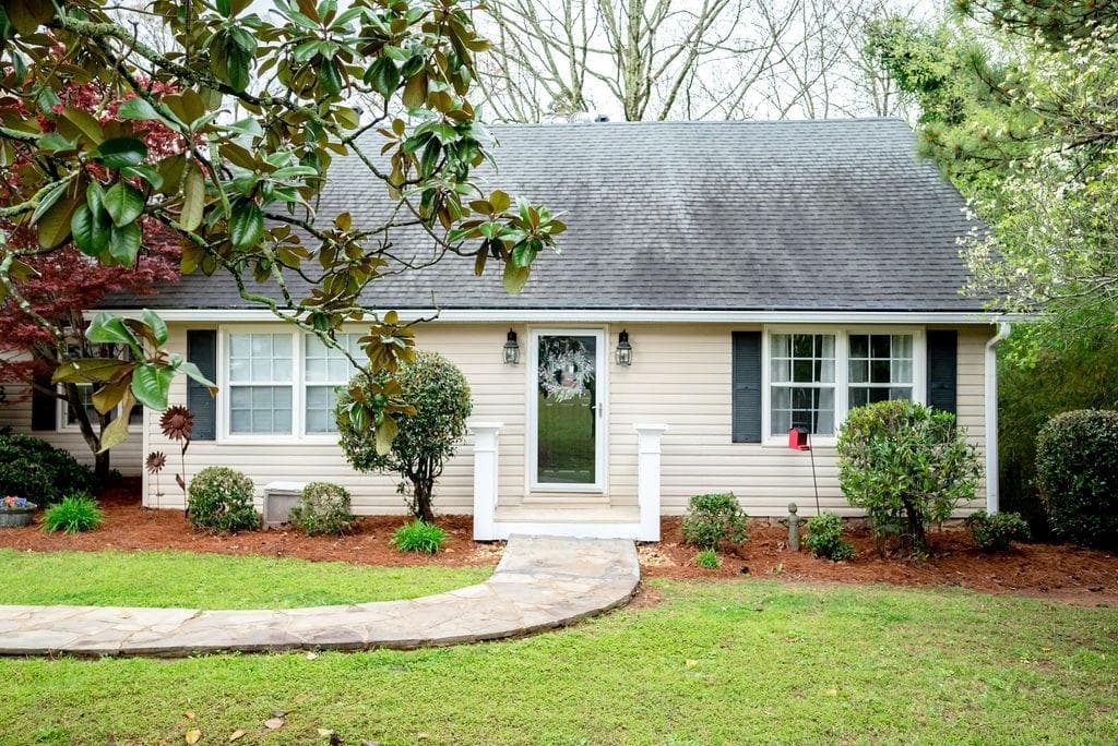 3 bedroom, 2 bathroom, 1,762 sq ft single family residence sold at 2259 Slater Mill Road, Douglasville, GA 30135