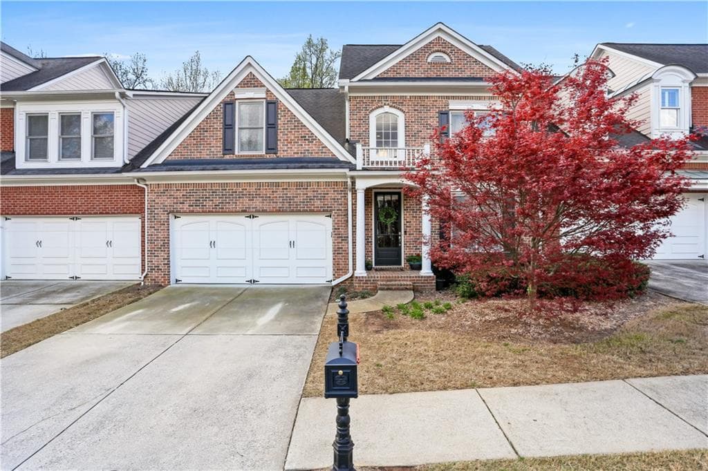 5 bedroom, 5 bathroom, 4,060 sq ft townhouse sold at 6103 Arbor Crest Court, Roswell, GA 30075