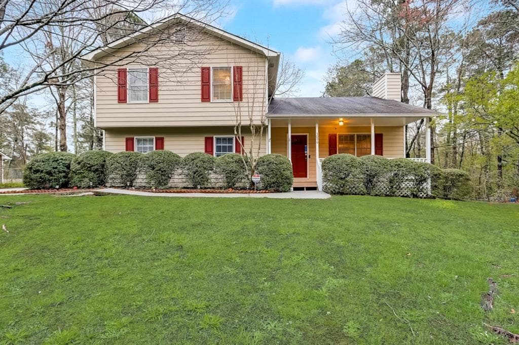 4 bedroom, 3 bathroom, 1,480 sq ft single family residence sold at 3090 Ashly Brooke Drive, Snellville, GA 30078
