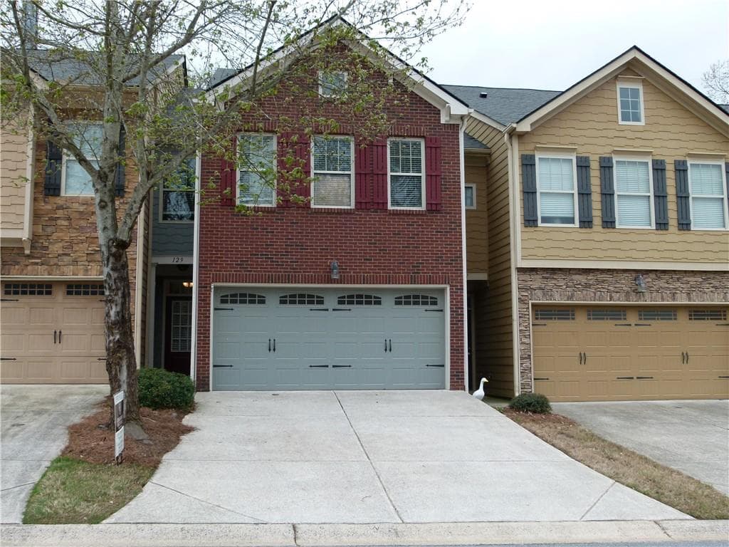 3 bedroom, 3 bathroom, 1,732 sq ft townhouse sold at 129 Townview Drive, Woodstock, GA 30189