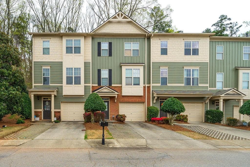1764 Oakbrook Lane 10, Kennesaw, GA 30152 — most recent listing photo