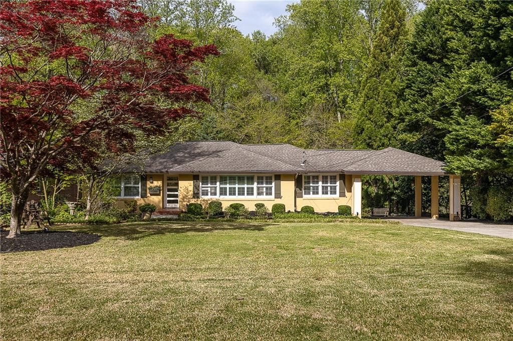 3 bedroom, 2 bathroom, 1,838 sq ft single family residence sold at 1388 Amanda Circle, Decatur, GA 30033