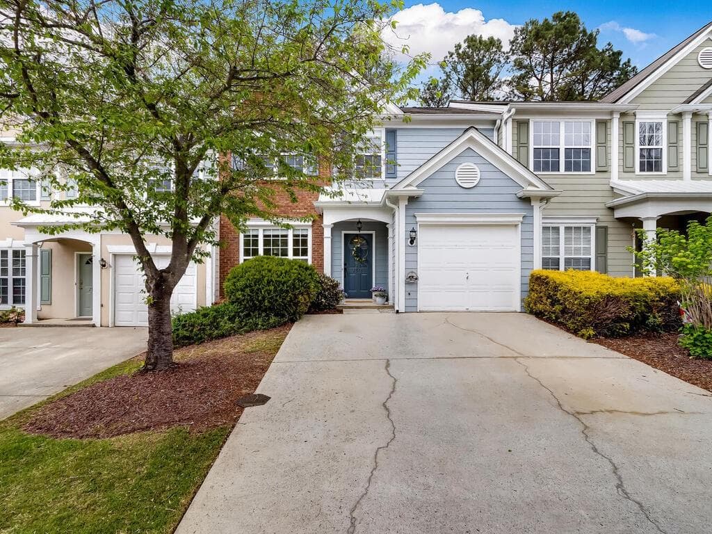 2976 Commonwealth Circle, Alpharetta, GA 30004 — most recent listing photo
