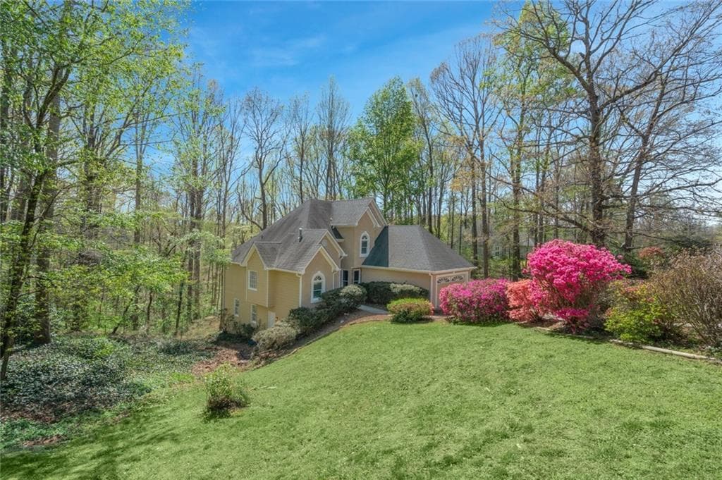 5 bedroom, 4 bathroom, 3,146 sq ft single family residence sold at 219 Due West Court, Dallas, GA 30157