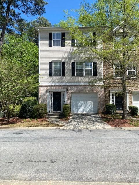 4 bedroom, 4 bathroom, 1,496 sq ft townhouse sold at 820 CELESTE Lane, Atlanta, GA 30331