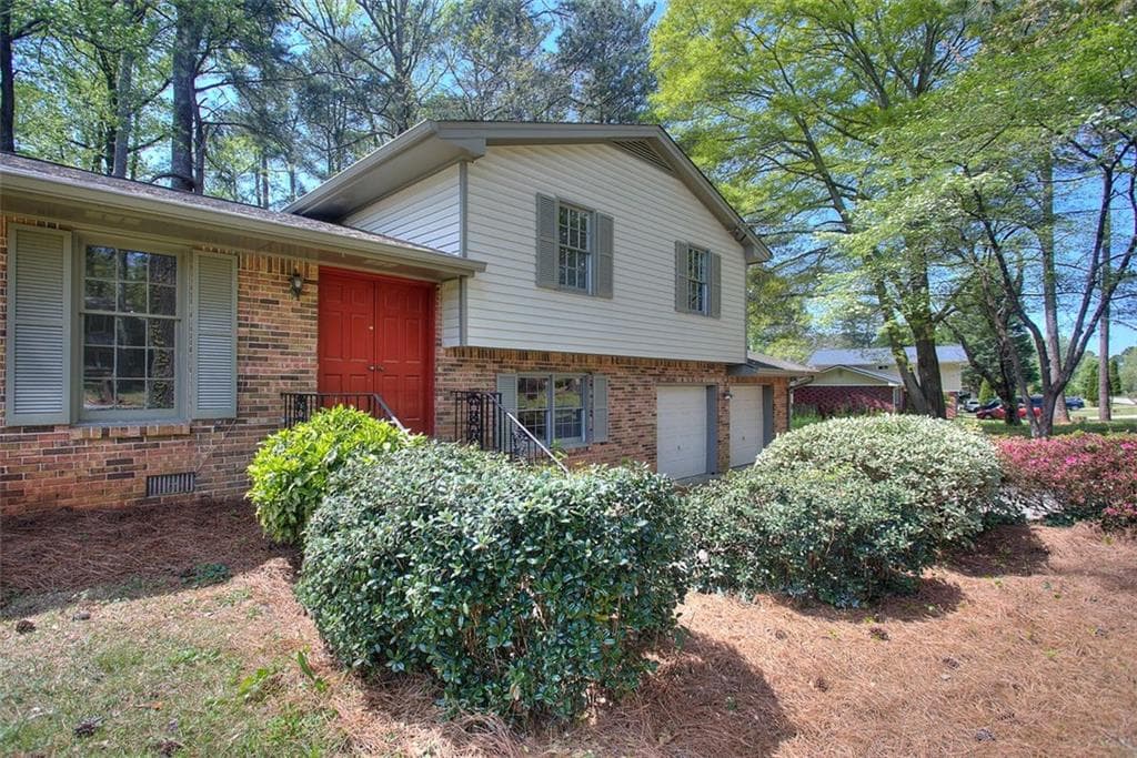 1221 NIELSEN Drive, Clarkston, GA 30021 — most recent listing photo
