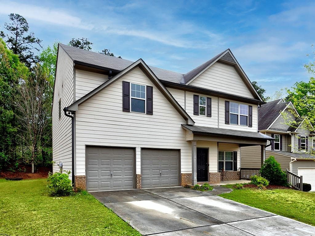 4 bedroom, 3 bathroom, 2,340 sq ft single family residence sold at 4448 Black Hills Drive, Acworth, GA 30101