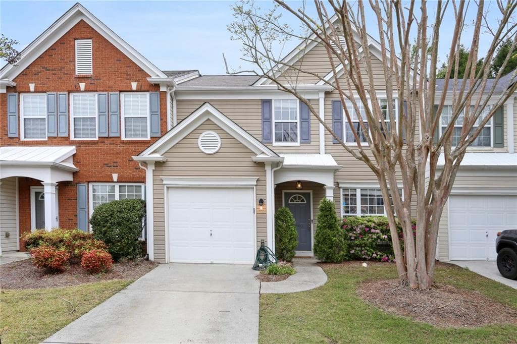 3 bedroom, 3 bathroom, 1,642 sq ft townhouse sold at 5903 Falling Water Terrace, Roswell, GA 30076