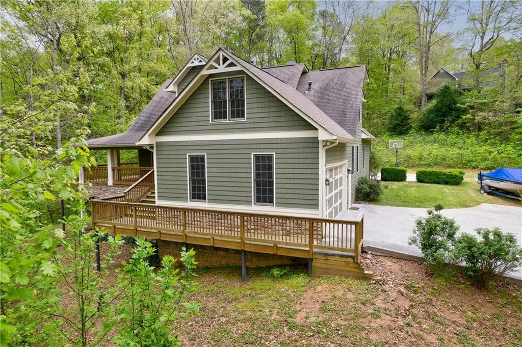 5 bedroom, 5 bathroom, 5,045 sq ft single family residence sold at 1816 Yorkshire Drive, Woodstock, GA 30189