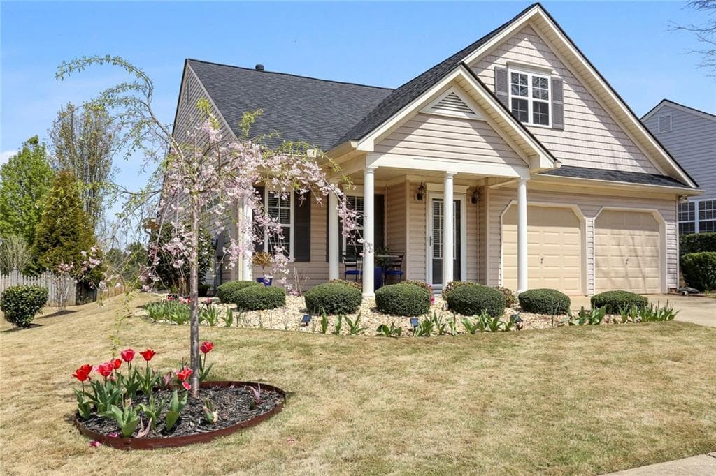 3 bedroom, 2 bathroom, 1,485 sq ft single family residence sold at 307 White Oak Way, Canton, GA 30114