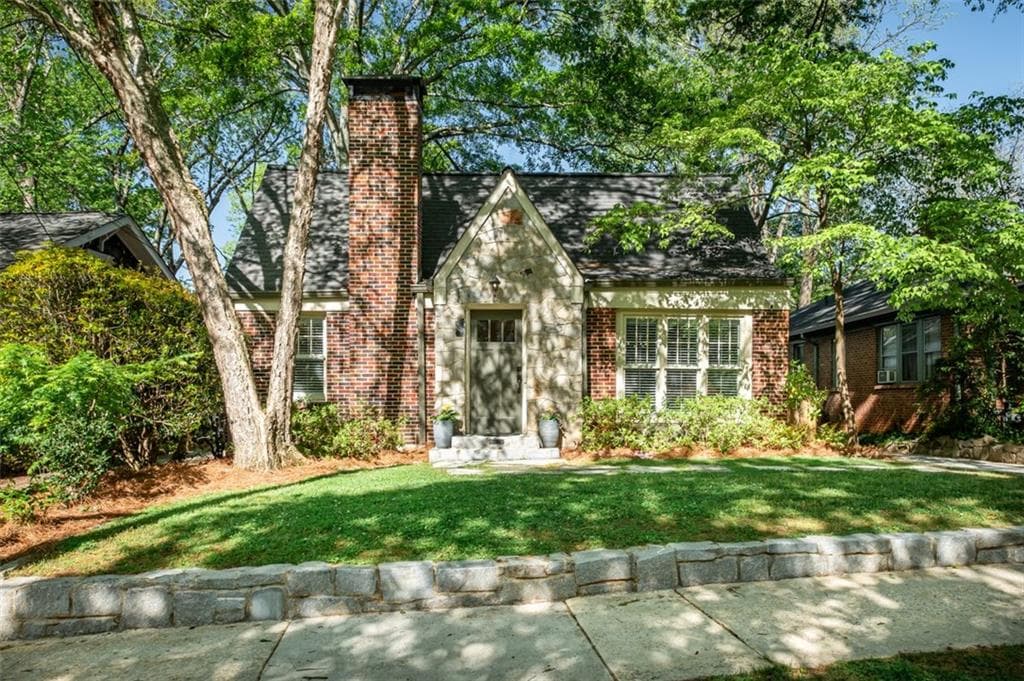 2 bedroom, 2 bathroom, 1,883 sq ft single family residence sold at 319 KINGS Highway, Decatur, GA 30030