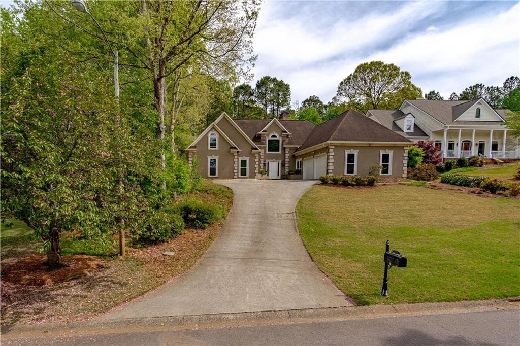 5 bedroom, 3 bathroom, 2,932 sq ft single family residence sold at 2717 Hampton Trail, Woodstock, GA 30189
