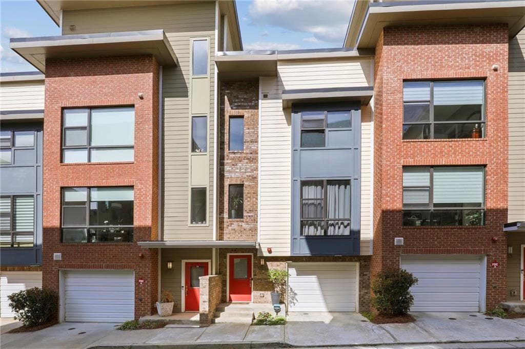 965 Moda Drive, Atlanta, GA 30316 — most recent listing photo
