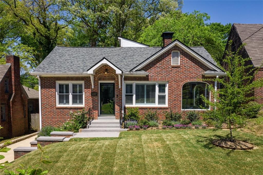 4 bedroom, 3 bathroom, 3,638 sq ft single family residence sold at 1287 BEECHER Street, Atlanta, GA 30310